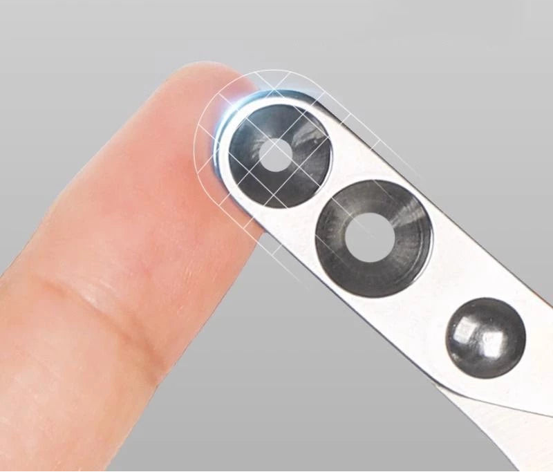 Tesoura com Furos Duplos Ergonômica